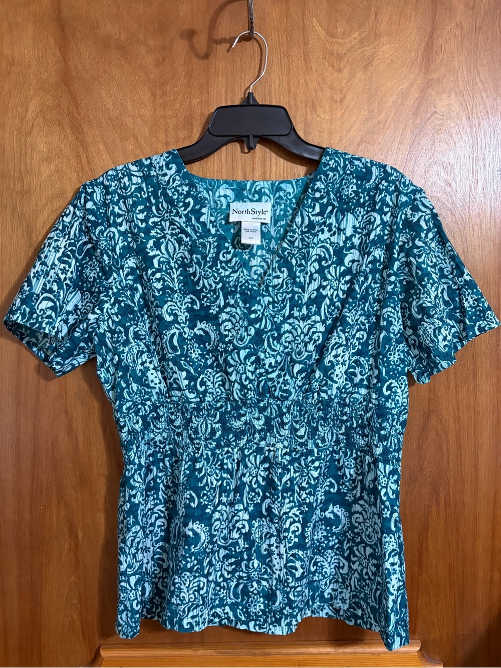 NorthStyle Teal and Light Teal Floral Short-Sleeve Top